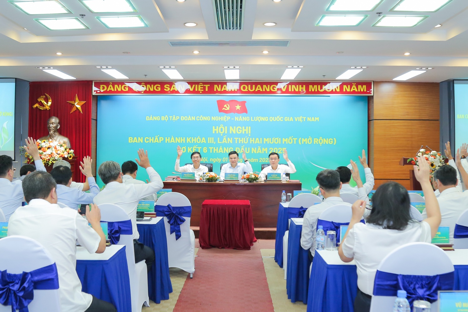 Hội nghị Ban Chấp hành Đảng bộ Petrovietnam lần thứ 21: Chuẩn bị tốt nhất cho “ngày hội lớn” của Petrovietnam