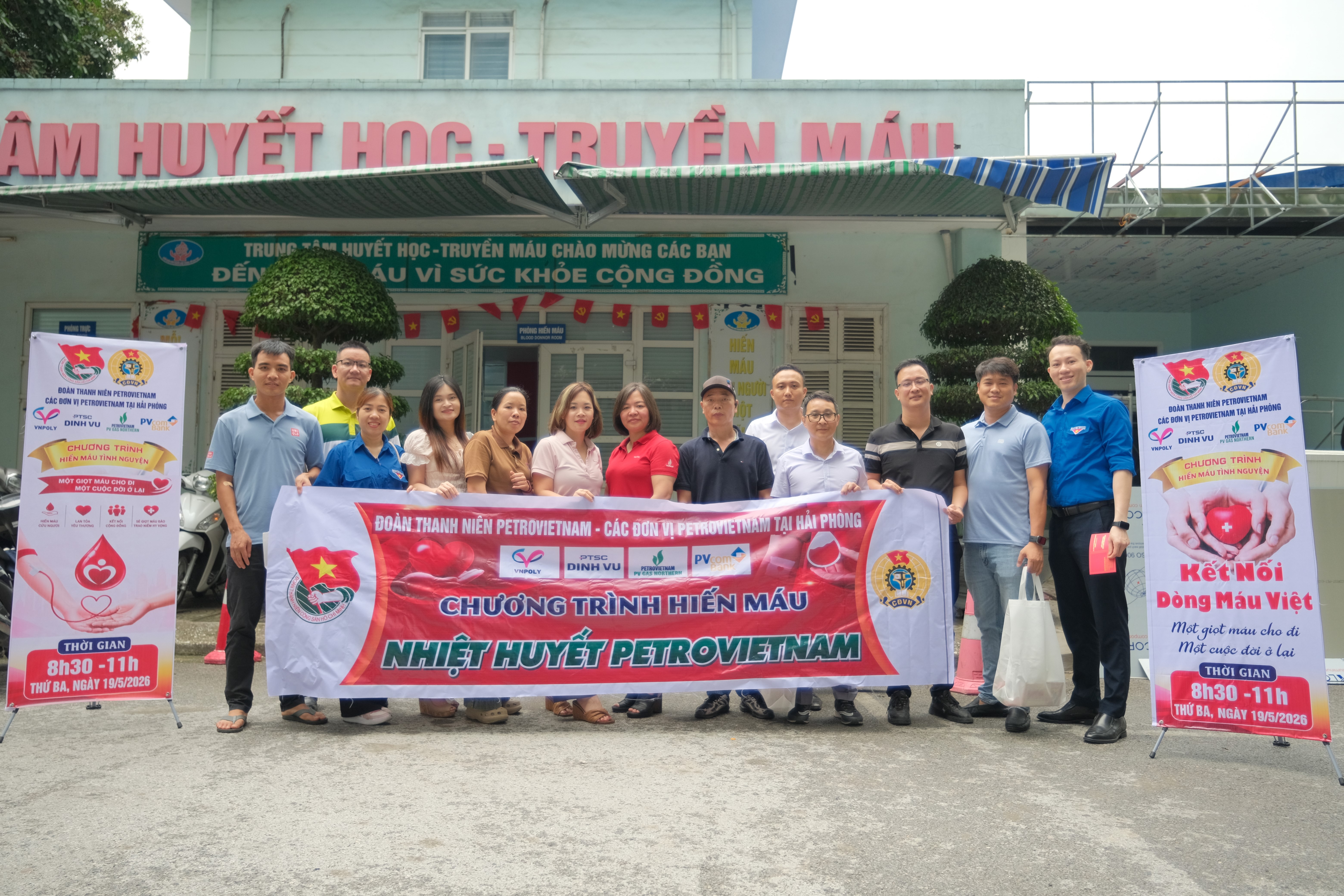 Đoàn thanh niên VNPOLY tổ chức chương trình hiến máu nhân đạo với chủ đề “Nhiệt huyết Petrovietnam”