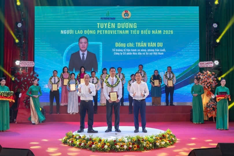 Gặp Tổ trưởng Tổ Vận hành xe nâng VNPOLY vừa được vinh danh “Người lao động Petrovietnam tiêu biểu”
