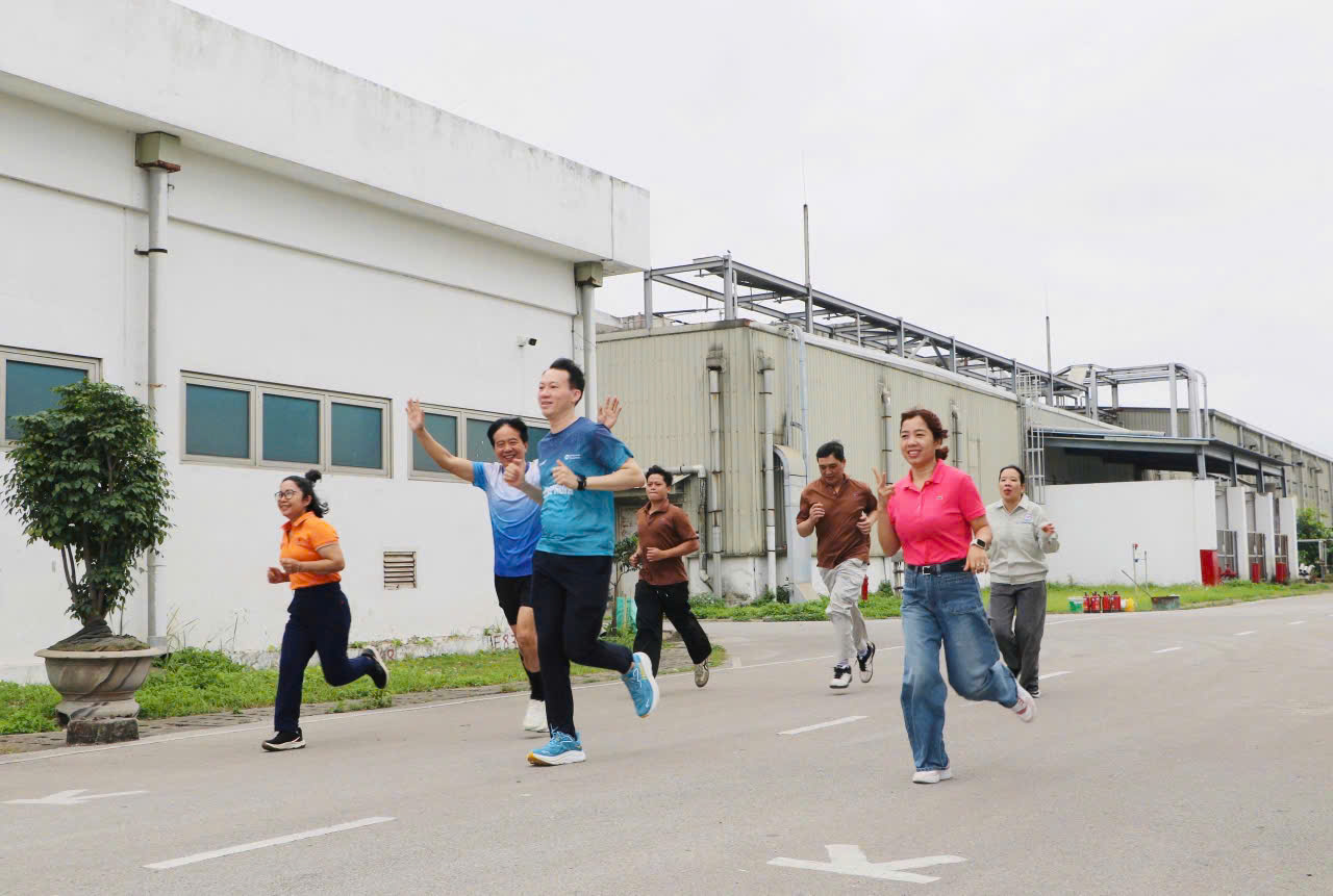 VNPOLY khai mạc giải Chạy bộ online chào mừng 18 năm thành lập Công ty