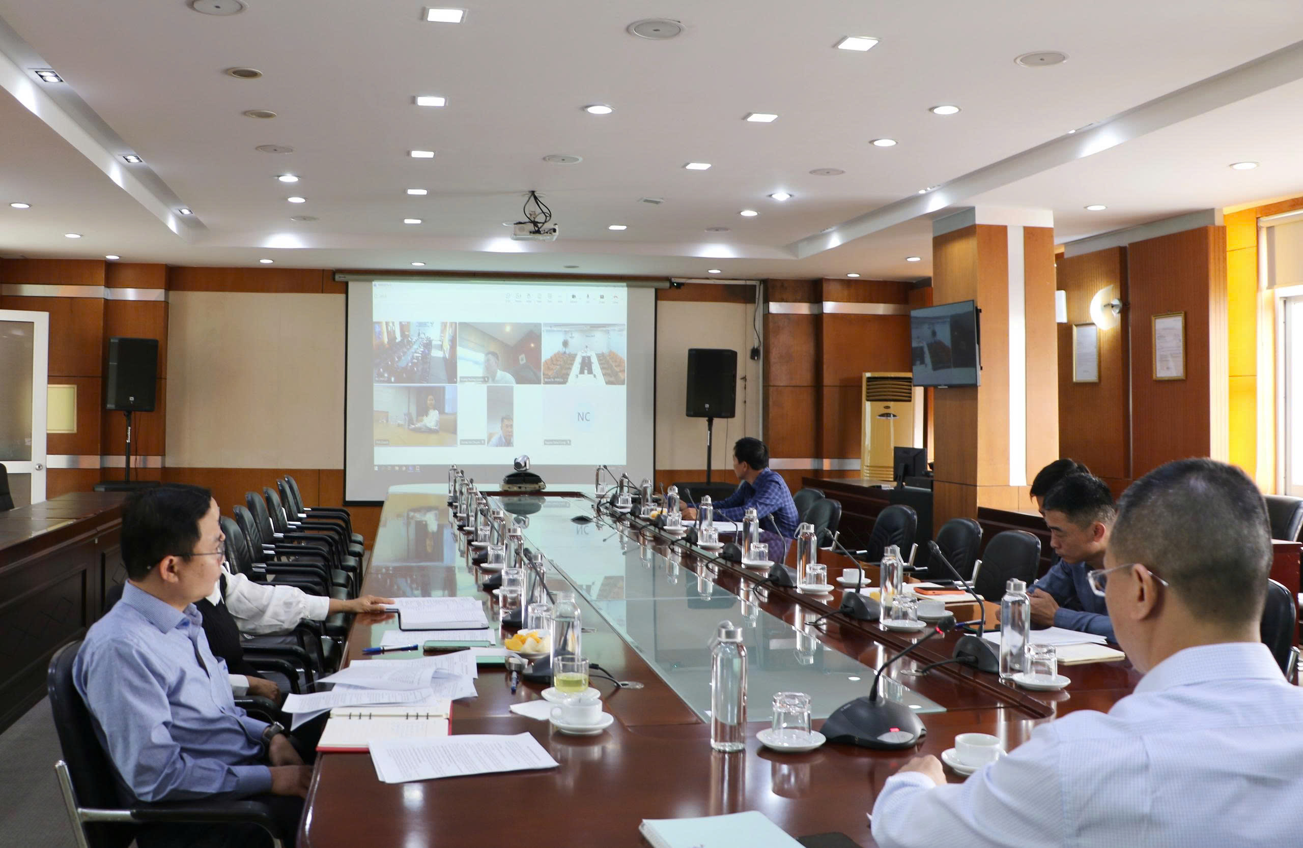 Đảng ủy VNPOLY kiểm điểm, đánh giá, xếp loại chất lượng đối với tổ chức đảng, đảng viên và tập thể, cá nhân cán bộ lãnh đạo, quản lý năm 2025